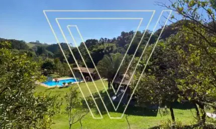 *excelente terreno loteamento vivenda com 2.000 m² possui piscina, churrasqueira e lago. - te7434