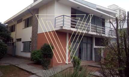 *Casa comercial em Excelente localização no Centro aceita PERMUTA. - IC6673
