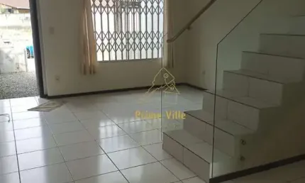 Casa com 2 quartos para alugar na Rua Leopoldo Finder, 71, João Costa, Joinville