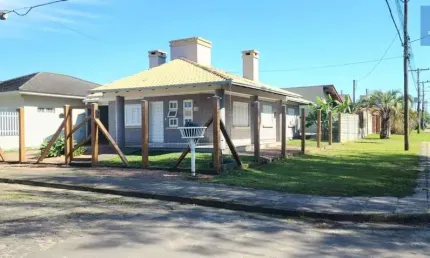 Casa com 3 quartos à venda na Zona Norte, Capão da Canoa 