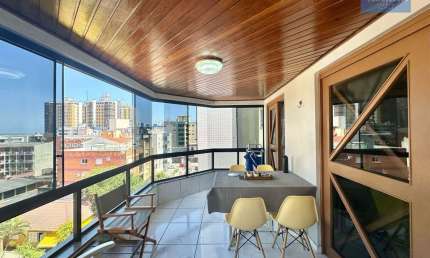 Apartamento 2 dormitórios de frente em Capão da Canoa.