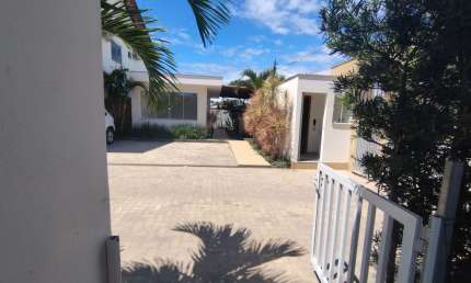 APARTAMENTO A VENDA EM UM EXCELENTE CONDOMÍNIO EM PORTO SEGURO BAHIA