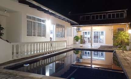 Casa com 4 quartos à venda na Rua Quinze de Novembro, 160, América, Joinville