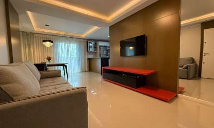 Apartamento com suíte + 2 quartos e 2 vagas de garagens todo mobiliado na divisa entre Bom Retiro e Santo Antônio- Joinville Sc por R$ 798.000,00.