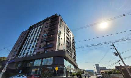 Apartamento com 1 suíte +2 quartos em prédio com  Home Club completo no Costa e Silva Joinville.