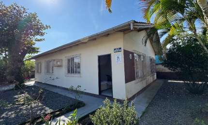 Casa com 3 quartos à venda na Rua Coronel Francisco Gomes, 1, Bucarein, Joinville, 108 m2 por R$ 650.000