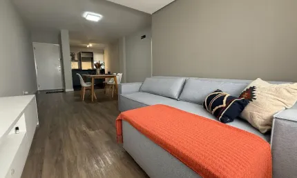 Apartamento mobiliado com 92m² privativos, vizinho ao hospital são jose a venda em joinville por r$ 540.000,00.
