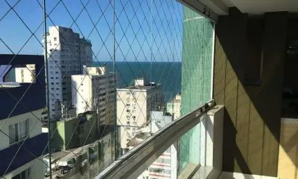APARTAMENTO DE 3 QUARTOS SENDO 1 SUÍTE, NO EDIFÍCIO VILLAGIO DE VENEZA NO CENTRO de Balneário Camboriú/SC