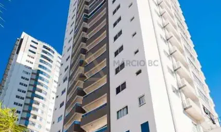 APARTAMENTO Á VENDA EM ITAJAÍ, Ed. JARDIM DAS ÁGUAS - Centro.