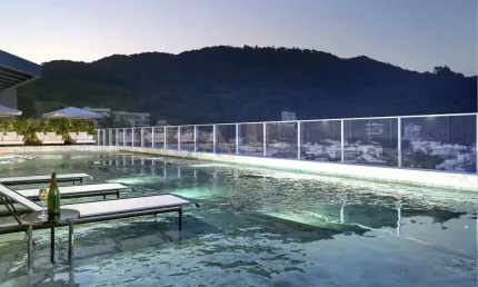 APARTAMENTO COM 1 SUÍTE NO EDIFÍCIO DUO NA PRAIA BRAVA EM ITAJAÍ, COM ÁREA DE LAZER, VAGA PRIVATIVA.