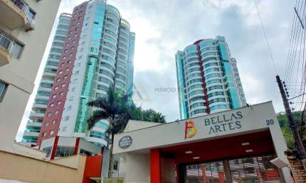 Apartamento no Bairro Pioneiros em Balneário Camboriú
