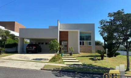 Maravilhosa casa terrea com terreno de 1000m² na divisa Sorocaba e Araçoiaba