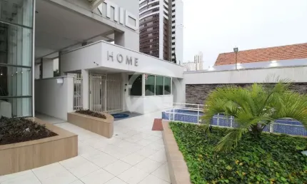Studio Mobiliado para locacao no Centro de Curitiba.