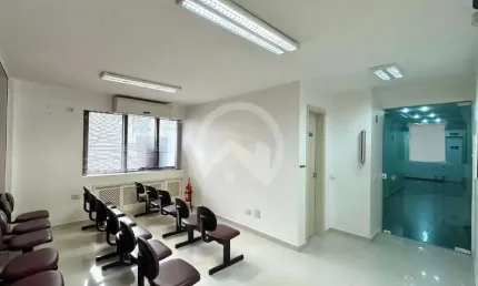 03 Salas Comerciais Integradas para alugar - Centro de Curitiba