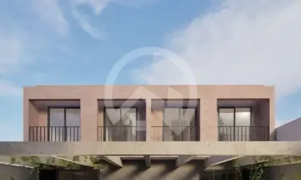 Sobrados a venda com 3 quartos no pilarzinho, curitiba.