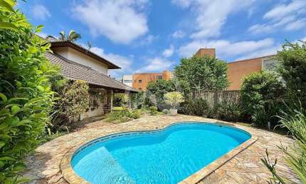 Casa em condominio fechado a venda com 3 quartos no RESIDENCIAL GRENOBLE, Curitiba.