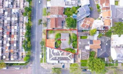 Terreno à venda na Rua Professor Assis Gonçalves, 549, Água Verde, Curitiba por R$ 1.500.000