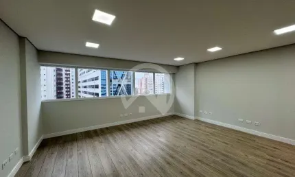 Sala comercial com 1 sala para alugar na Avenida República Argentina, 1228, Vila Izabel, Curitiba, 42 m2 por R$ 2.500