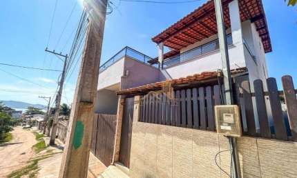 Casa com 3 dormitórios à venda, 240 m² por R$ 289.000,00 - Praia Baleia - São Pedro da Aldeia/RJ