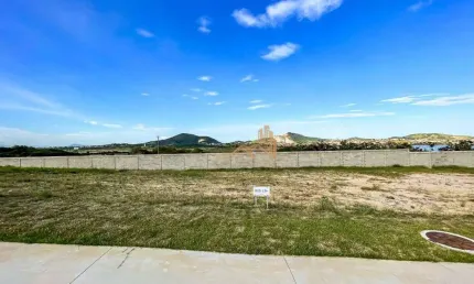 Terreno à venda, 252 m² por R$ 220.000 - Nova São Pedro - São Pedro da Aldeia/RJ