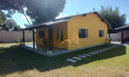 Casa com 2 dormitórios à venda, 60 m² por R$ 550.000 - São Matheus - São Pedro da Aldeia/RJ