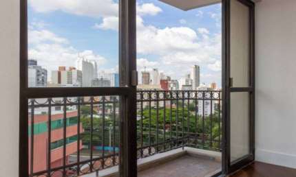 Apartamento para venda possui 126 metros quadrados com 2 quartos