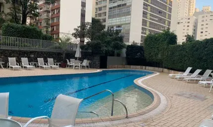 Apartamento em um dos prédios mais procurados na região de Higienópolis