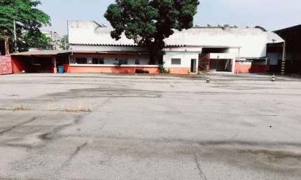 Barracão / Galpão / Depósito com 3 salas para alugar na Rua Brasília, Bonsucesso, Rio de Janeiro por R$ 60.000