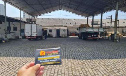 Barracão / Galpão / Depósito com 3 salas para alugar na Rodovia Washington Luiz, 344, Parque Duque, Duque de Caxias por R$ 45.000