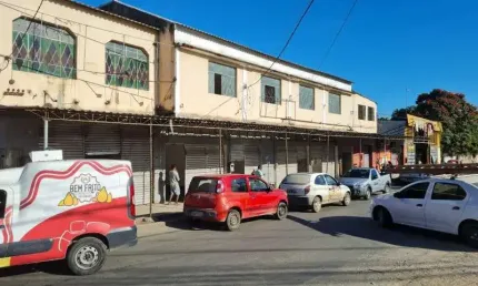 Sala comercial com 4 salas à venda na Avenida Joaquim da Costa Lima, Santa Maria, Belford Roxo por R$ 3.000.000