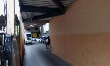 Barracão / Galpão / Depósito com 1 sala para alugar na GALPÃO, Centro, Nova Iguaçu por R$ 40.000