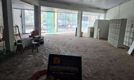 Barracão / Galpão / Depósito com 5 salas para alugar na Rodovia Washington Luiz, Vila São Luís, Duque de Caxias por R$ 16.000