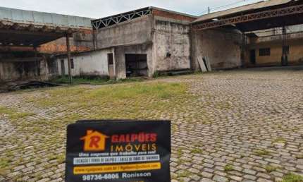 Barracão / Galpão / Depósito com 8 salas para alugar na Rodovia Presidente Dutra, Centro, São João de Meriti por R$ 12.000