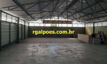Barracão / Galpão / Depósito com 8 salas para alugar na SANTA CRUZ DA SERRA, Santa Cruz da Serra, Duque de Caxias por R$ 8.000