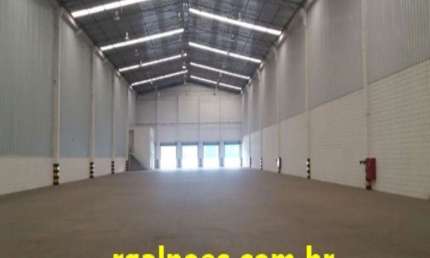 Barracão / Galpão / Depósito com 1 sala para alugar na Rodovia Presidente Dutra, 543, Pavuna, Rio de Janeiro por R$ 45.000