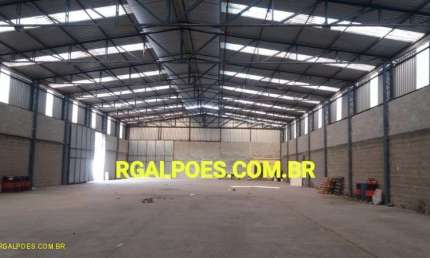 Barracão / Galpão / Depósito com 5 salas para alugar na Rodovia Washington Luiz, 645, Parque Capivari, Duque de Caxias por R$ 35.000