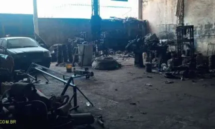 Barracão / Galpão / Depósito com 1 sala para alugar na Avenida Joaquim da Costa Lima, São Bernardo, Belford Roxo por R$ 4.000