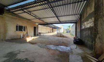 Barracão / Galpão / Depósito com 1 sala para alugar na Washington Luiz, 211, Jardim Primavera, Duque de Caxias por R$ 7.000