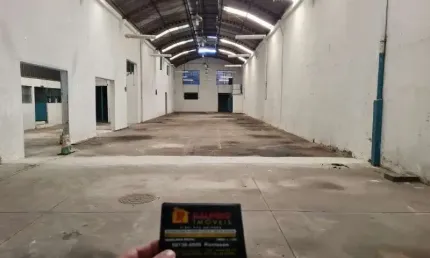 Barracão / Galpão / Depósito com 6 salas para alugar na Avenida Brasil, 1004, Vigário Geral, Rio de Janeiro por R$ 25.000
