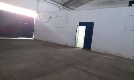 Barracão / Galpão / Depósito com 2 salas à venda na Rodovia Presidente Dutra, Pavuna, Rio de Janeiro por R$ 1.100.000