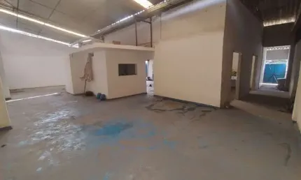 Barracão / Galpão / Depósito com 2 salas à venda na Rua Mauá, São Bernardo, Belford Roxo por R$ 350.000