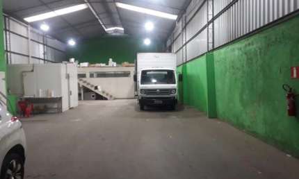 Barracão / Galpão / Depósito com 2 salas à venda na Rua Visconde de Barbacena, 127, Saracuruna, Duque de Caxias por R$ 600.000