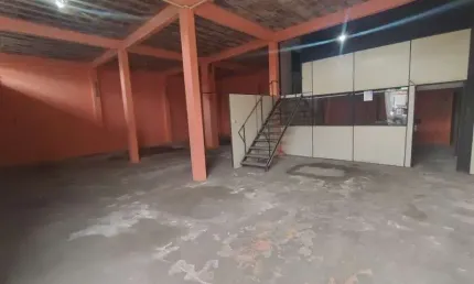Sala comercial para alugar na Avenida Anhanguera, São Bernardo, Belford Roxo por R$ 2.000