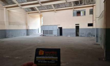 Barracão / Galpão / Depósito para alugar na Rodovia Presidente Dutra, 3333, Jardim América, Rio de Janeiro por R$ 8.000