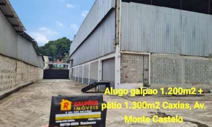 Barracão / Galpão / Depósito com 2 salas para alugar na Avenida Monte Castelo, Jardim Gramacho, Duque de Caxias por R$ 15.000