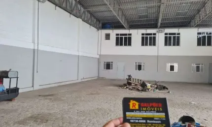 Barracão / Galpão / Depósito com 2 salas para alugar na Avenida São Paulo, 1234, Campos Elíseos, Duque de Caxias por R$ 10.000