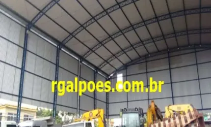 Barracão / Galpão / Depósito com 2 salas para alugar na Rodovia Presidente Dutra, 1234, Vila Catia, Nova Iguaçu por R$ 20.000