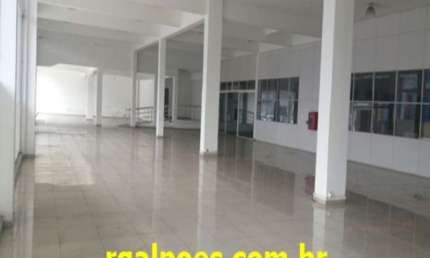Barracão / Galpão / Depósito com 2 salas para alugar na Avenida Visconde do Rio Branco, 343, Centro, Niterói por R$ 300.000