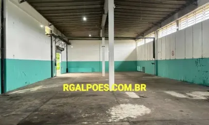 Barracão / Galpão / Depósito para alugar na Rodovia Presidente Dutra, 321, Austin, Nova Iguaçu por R$ 8.000
