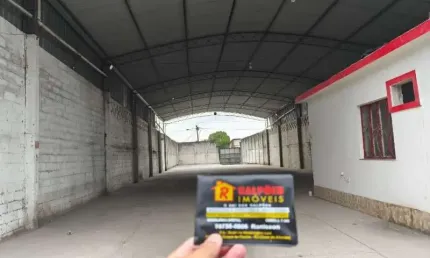 Barracão / Galpão / Depósito com 1 sala para alugar na Avenida Presidente Roosevelt, 322, Saracuruna, Duque de Caxias por R$ 7.000